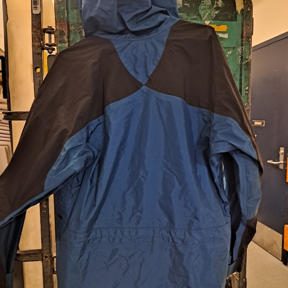Men's Blue Mmonstone Gortex Jacket - Picture 2 of 4